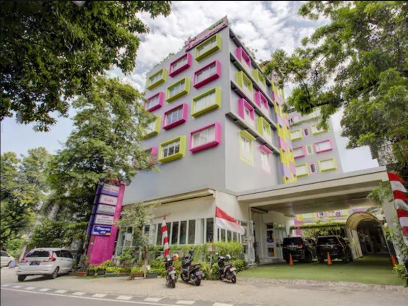 Hotel O Gambir Near Juanda Station Formerly Bunga Dahlia Jakarta Eksteriør bilde