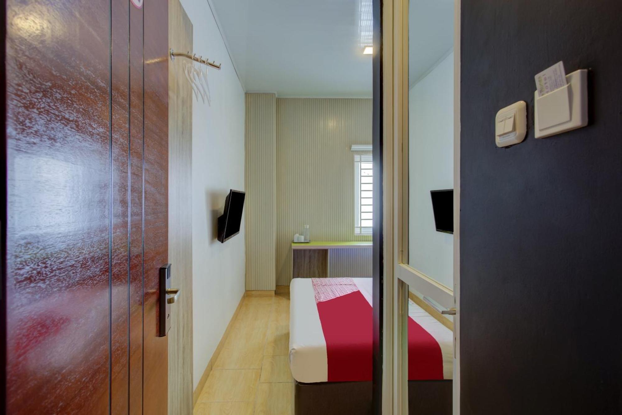 Hotel O Gambir Near Juanda Station Formerly Bunga Dahlia Jakarta Eksteriør bilde